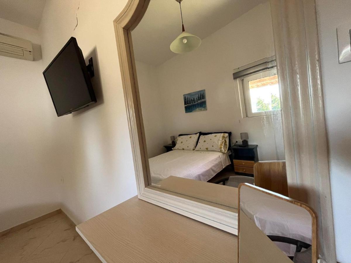 Nesea Apartament *